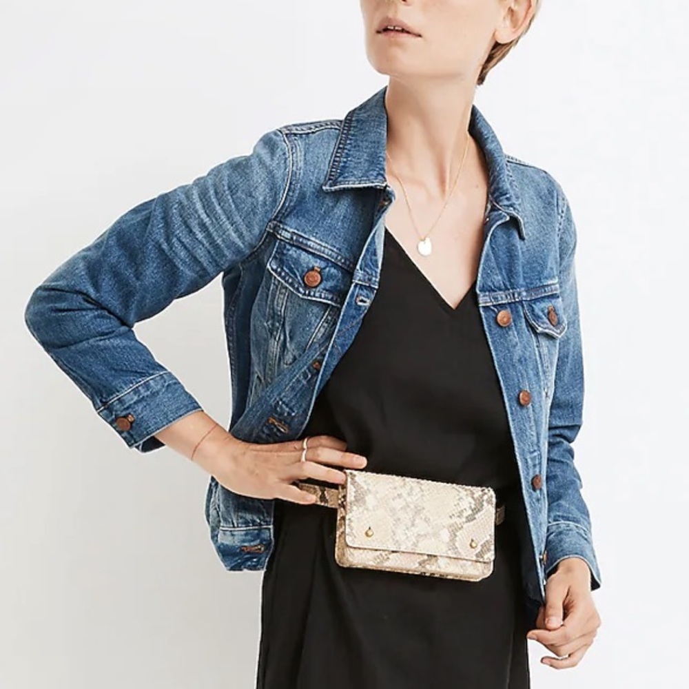 Madewell The Jean Jacket in Pinter Wash Light medium wash Denim jacket Small